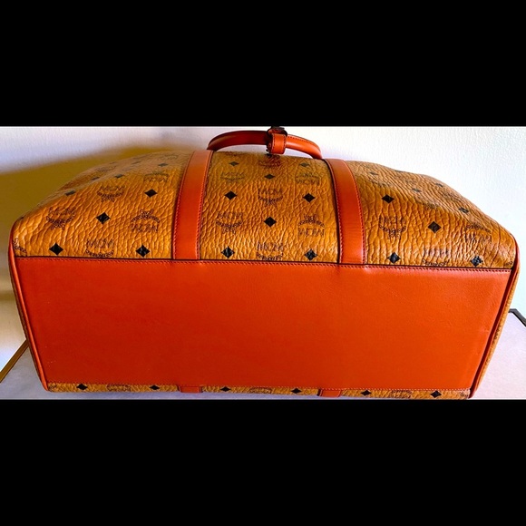 🧳 AUTHENTIC MCM Brand New Never Used Travel Bag - Picture 10 of 14